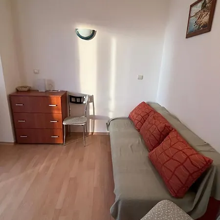 Daire Cozy With 2 Bedrooms And Sea View