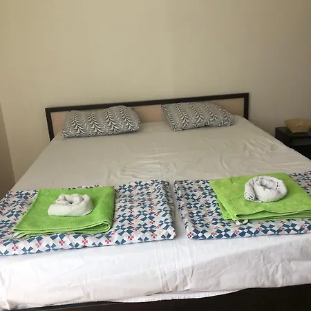 Cozy With 2 Bedrooms And Sea View Daire Sveti Vlas